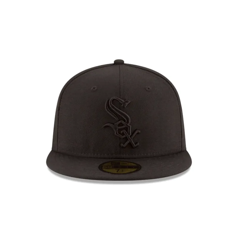 [10047308] New Era Chicago White Sox Black On Black 59FIFTY Fitted Hats