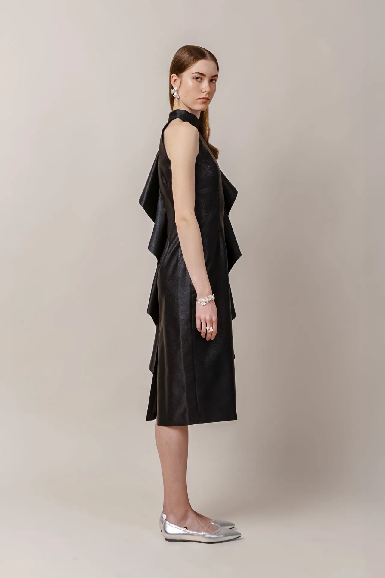 KAAMOS frill dress in shimmering black