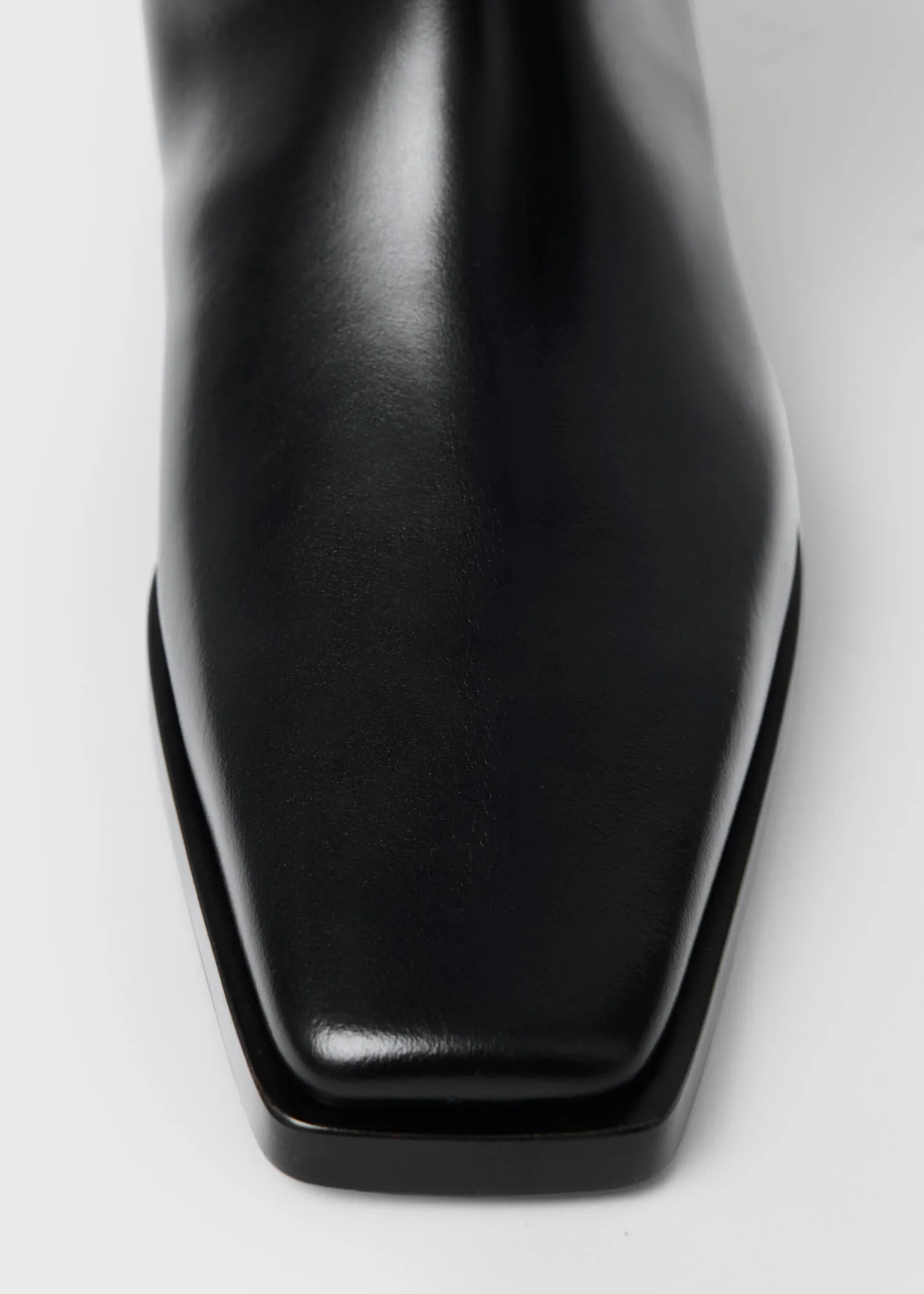 The Riding Boot black